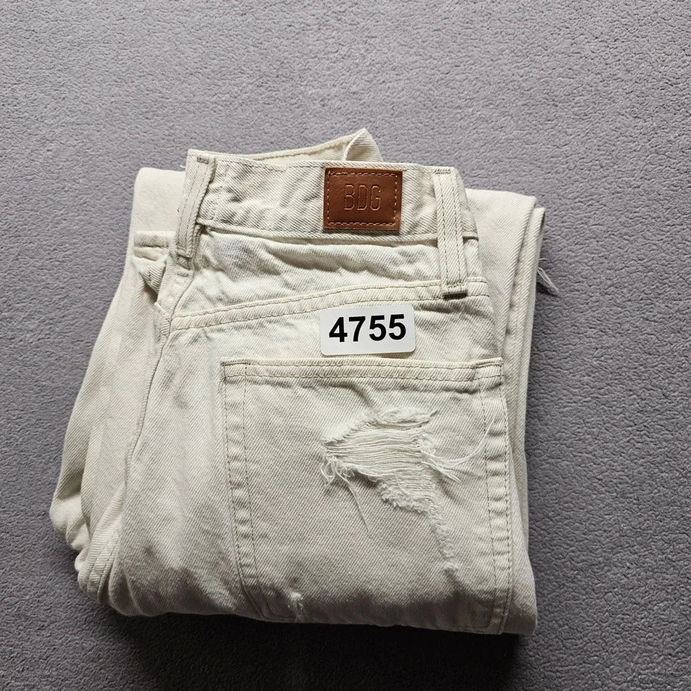 BDG Urban Outfitters High-Rise Baggy Jeans 26 Cream Distressed Wide Leg Denim